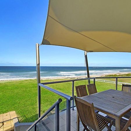 Beach Front Luxury Entrance Esterno foto