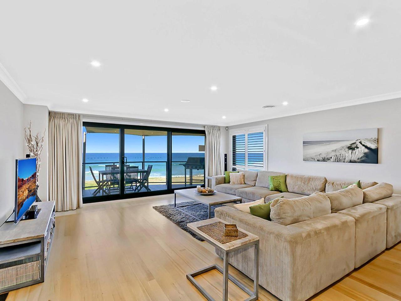 Beach Front Luxury Entrance Esterno foto