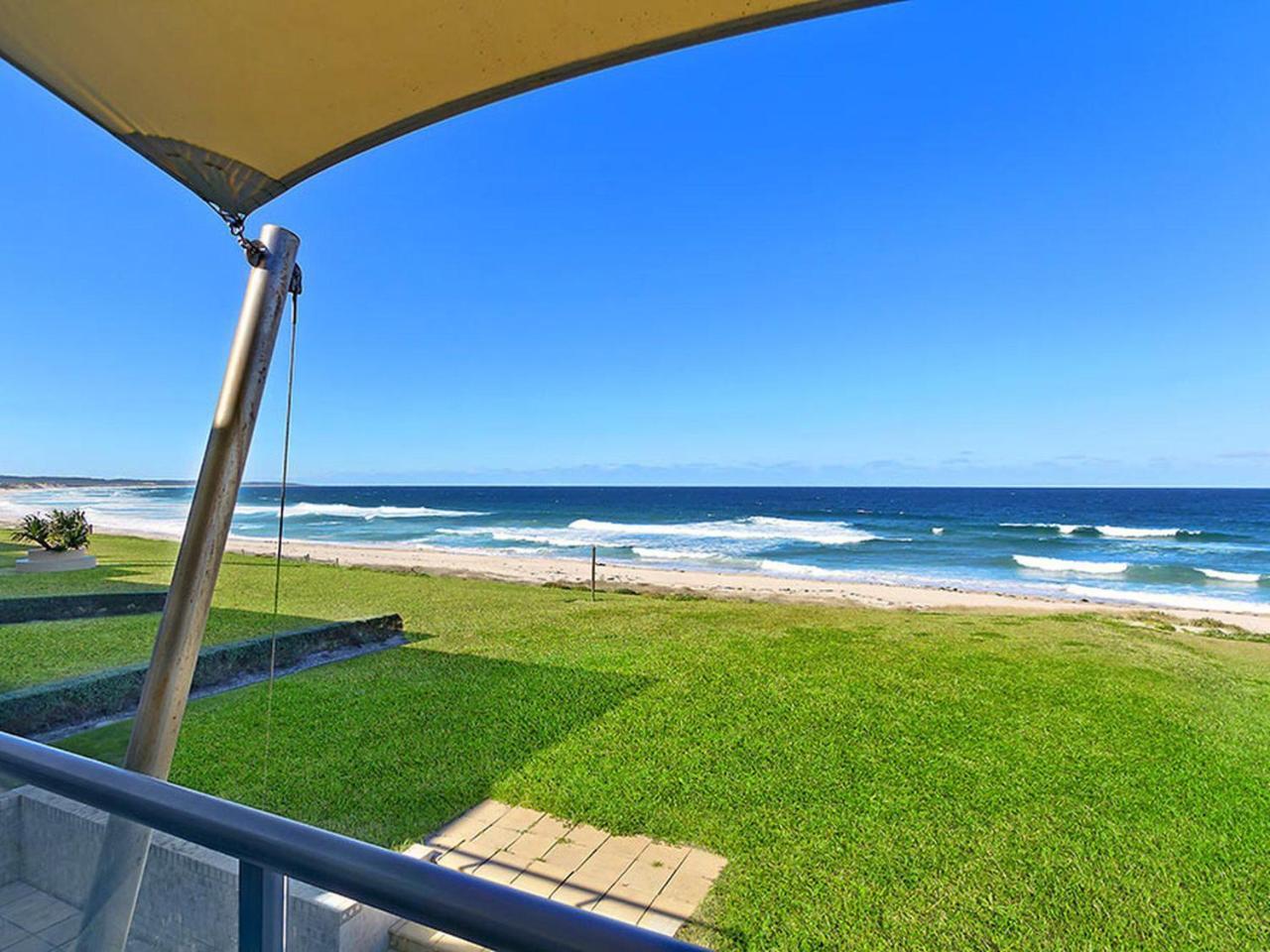 Beach Front Luxury Entrance Esterno foto